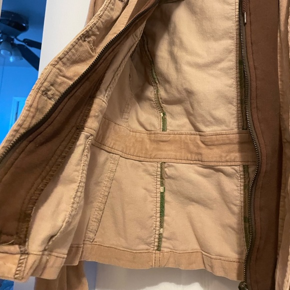 Beige and brown corduroy jacket with attached hoodie - Picture 4 of 5
